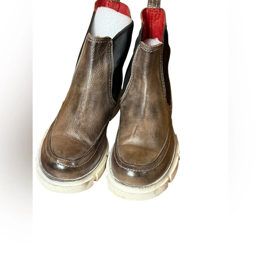 Bed Stu Randi Chelsea Leather In Graphic Rustic White Lug Sole Size 6.5‎